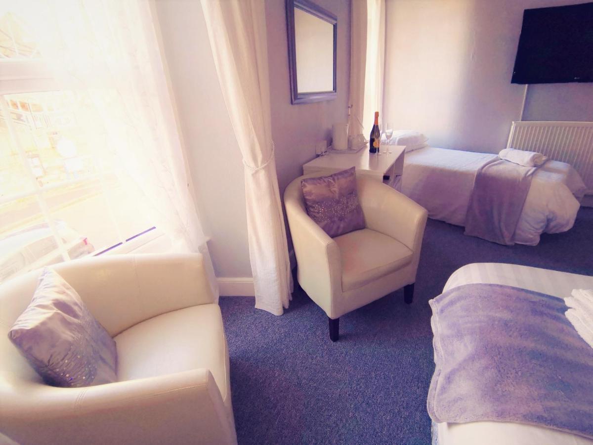 Anglesey House Bed & Breakfast Ландъндо Екстериор снимка